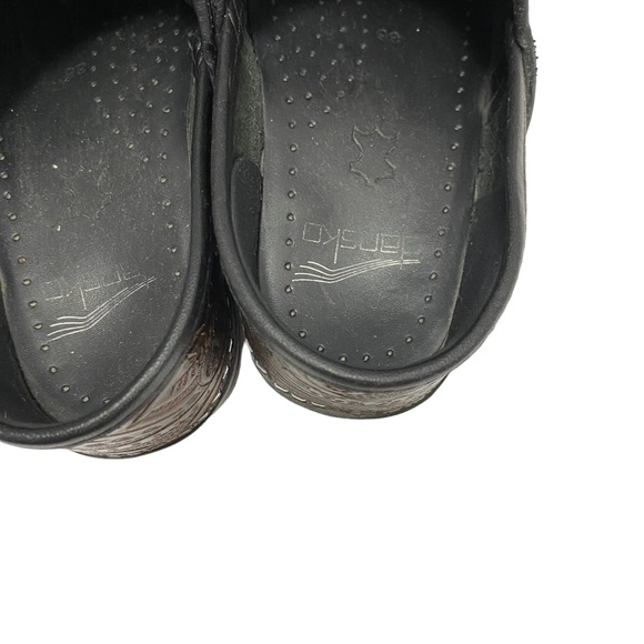 Dansko Womens Size Brown Embossed Leather Comfort Clogs - Picture 5 of 5